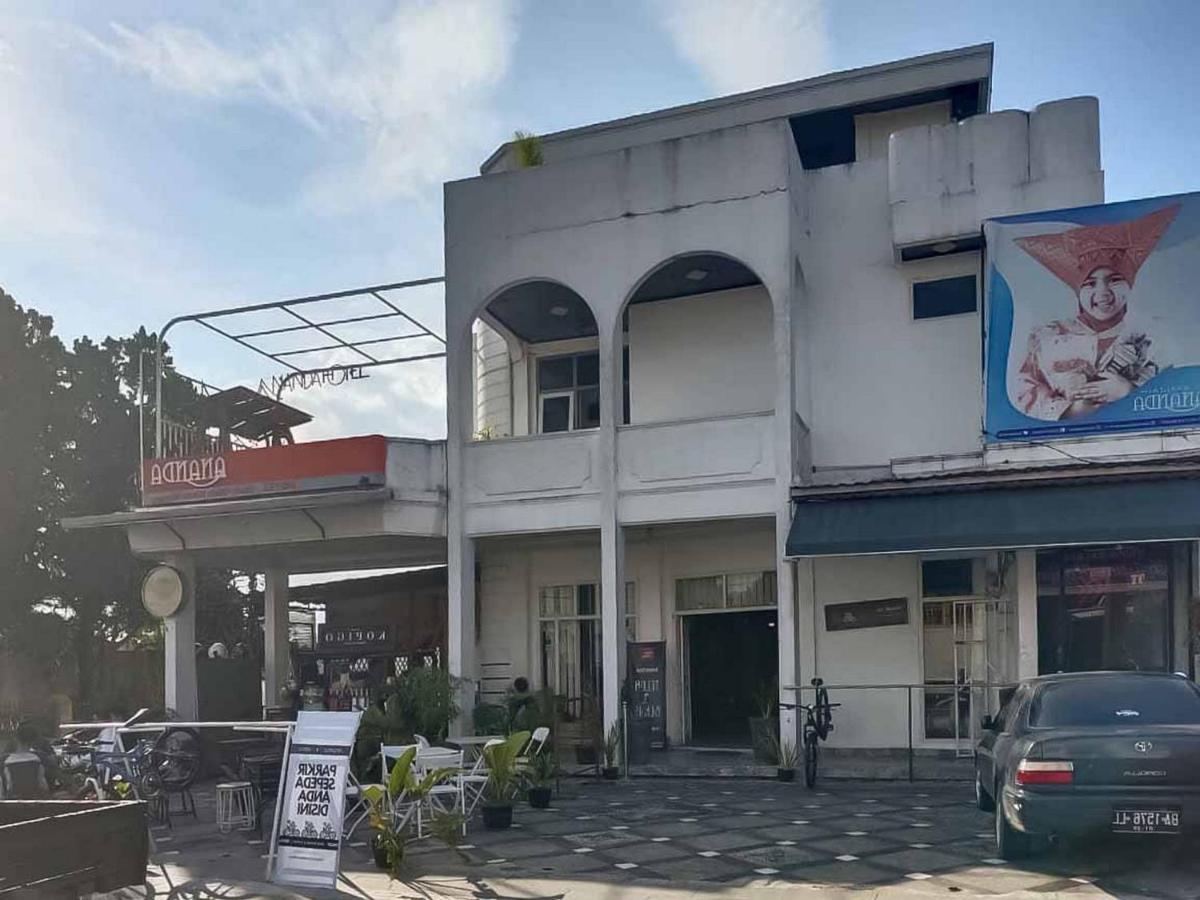 Hotel Ananda Syariah Redpartner Bukittinggi Extérieur photo